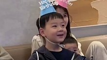 父母给萌娃过生日搞了八百多个心眼子，萌娃收到奥特曼生日祝福：请转头跪拜你的父母！