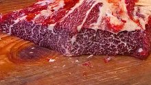 这雪花牛肉看着真舒服