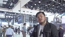 这上海车展展台之间的人气差距也太大了！