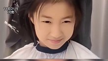为了防止女儿早恋，老爸带女儿剪了个防早恋发型