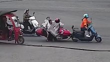 怎么做到理直气闯红灯，还不带一丝犹豫和害怕？