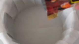 芝麻糊和雞蛋，就能做出蛋糕，空氣炸鍋美食中也是相當(dāng)炸裂的存在，外酥里嫩，超級(jí)香