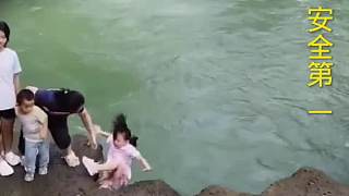 哎媽，這媽媽有點(diǎn)二五八萬(wàn)！