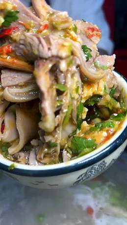 墩墩超會(huì)吃的直播