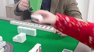 我了個(gè)七舅姥爺啊，這是唯一一個(gè)胡了牌還能賠了的麻將了吧
