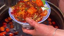 西安的红油米线，八块一碗