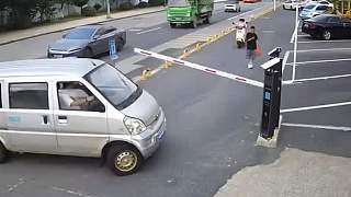 要不是有監(jiān)控，都說(shuō)不清了