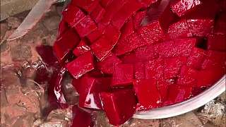 成都菜市場12元一大份的新鮮血旺