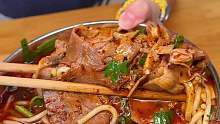 贵州羊肉粉还是太宠吃货了！满满肉量加上现熬羊汤，一口香浓丝滑，吃的全是性价比！