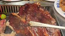 宵夜想把好朋友变成一块滋滋冒油的烤肉