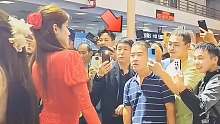 眼睛都看直了
