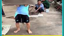 越南摔泥炮比赛