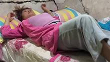 注意看女人翻来覆去睡不着