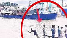 男子船上做出诡异的举动，下一秒竟直接跳河，背后原因令人匪夷所思！