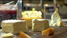 欧美人最爱吃的奶酪，为何在中国流行不起来，根本原因不是买不起 01