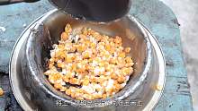 将高温铝水倒在玉米上，能得到爆米花吗，最后太尴尬了