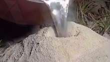 将2000度的铝水倒入蚂蚁窝的后果是什么