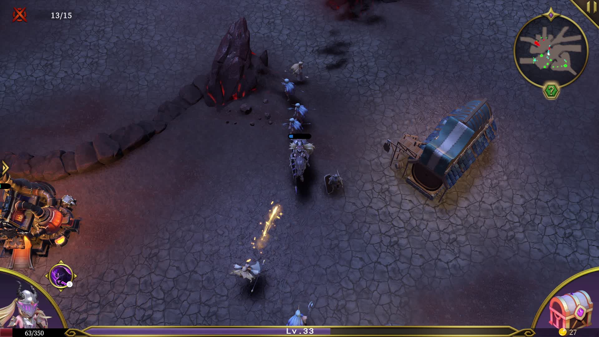 未升防御塔遭飞行怪击溃