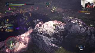 成功狩獵蠻顎龍興奮捂臉