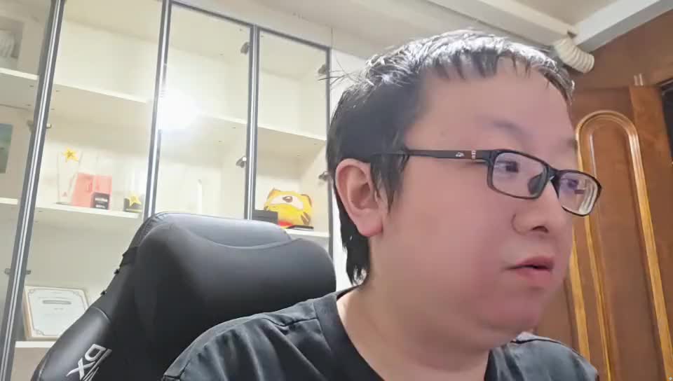 宣布选青训打爆个人竞技