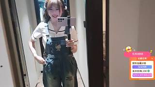 試戴多款帽子討論舒適感