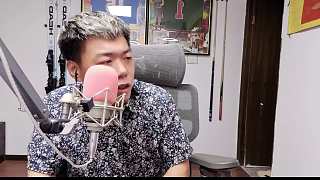 自曝收入300萬當(dāng)場落淚