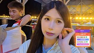 整理發(fā)型討論黃色燈光影響