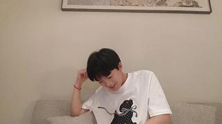 未報(bào)跑步遭觀眾調(diào)侃形象管理