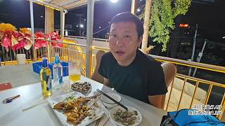 妹子生理期弄臟褲子不換惹郁悶