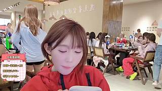 餓著肚子痛得訴苦