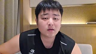 勸觀眾停止罵戰(zhàn)專注聊天