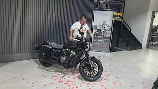 喜提新車贈送頭盔
