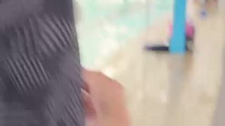 解說隊抬香蕉船滑稽摔倒