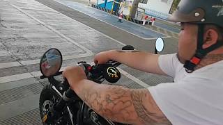 給摩托車加油引熱議