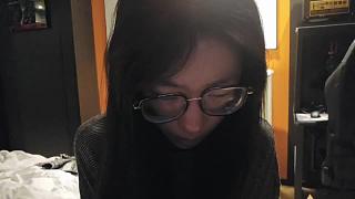 湊近鏡頭說(shuō)：歡迎你