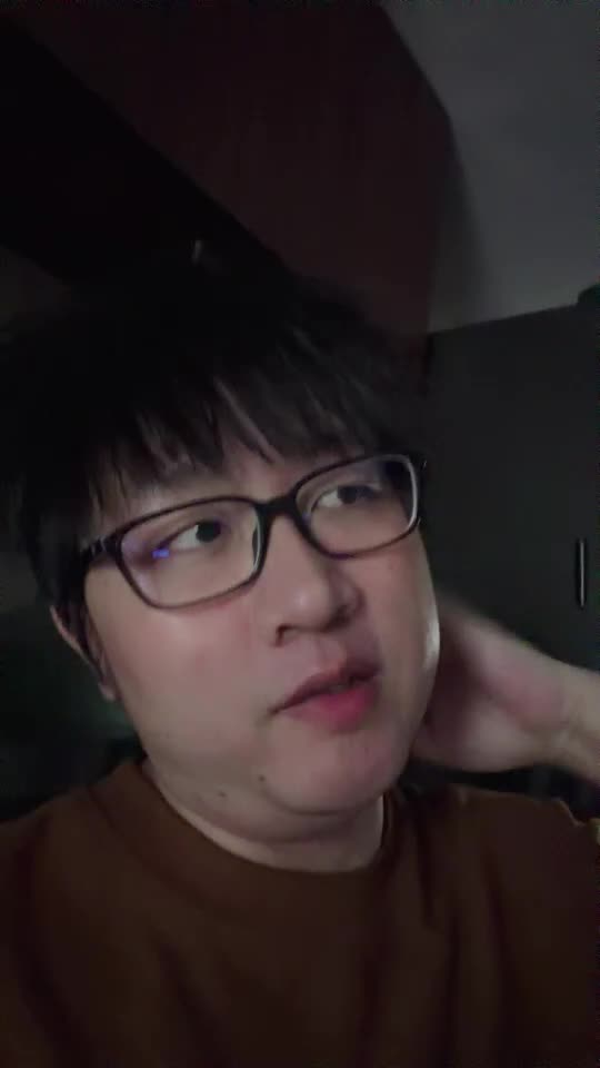 自曝体重无奈接受现实