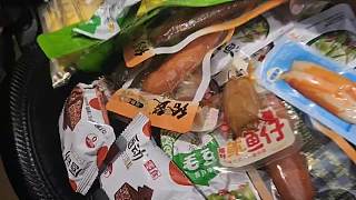 為董事長挑選零食檢查保質(zhì)期