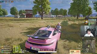 激烈掃射敵方車輛至冒煙