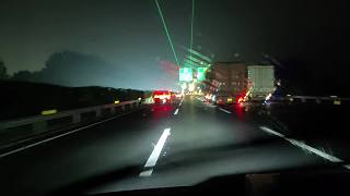 雨夜高速行車遇雨展示路況