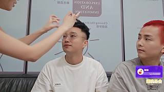 觀眾刷火鍋觸發(fā)彈額頭懲罰