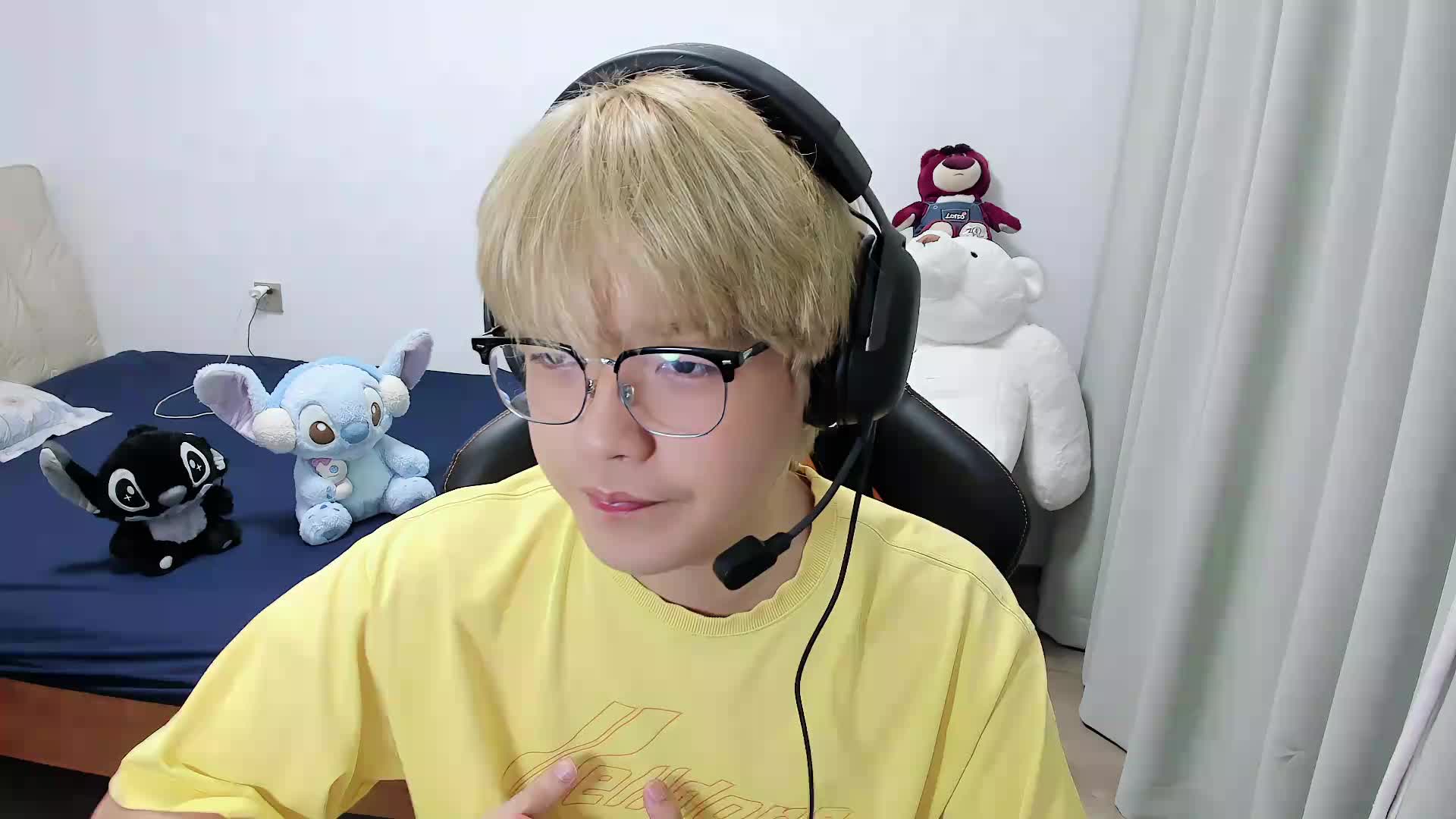 准备游玩攀爬动物游戏