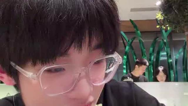 聊天提及积分与充电宝