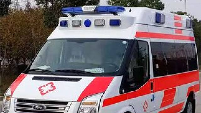 平凡又伟大的工作，救护车急救员。 #纪录片  #医疗  #急救