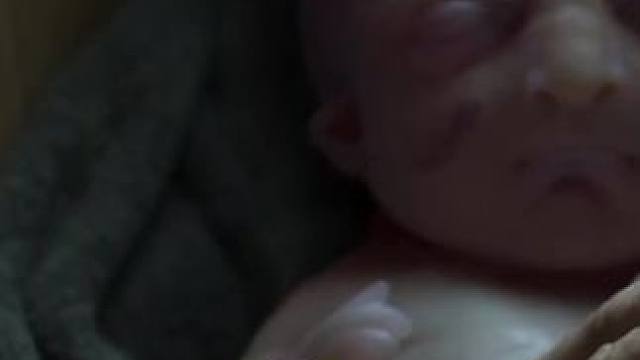 警察去男友家，却发现冰箱有婴儿，还是男友自己生的#我的观影报告 #奇幻 #悬疑