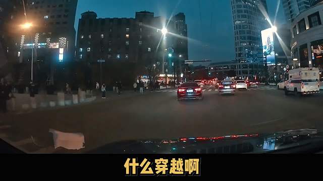 圣诞节女朋友没送我礼物，该分手吗？ (1)