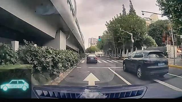 女朋友的爸爸原来这么有钱，她还有什么事情瞒着我？ (1)