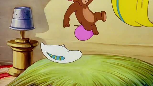 妈妈，你压到我了