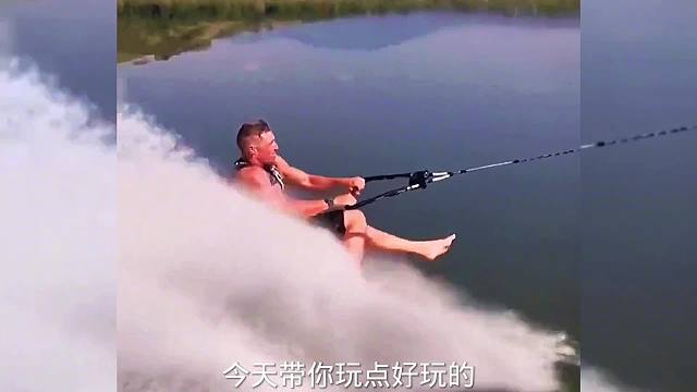 搞笑配音，游戏挺好玩的，就是有点废人