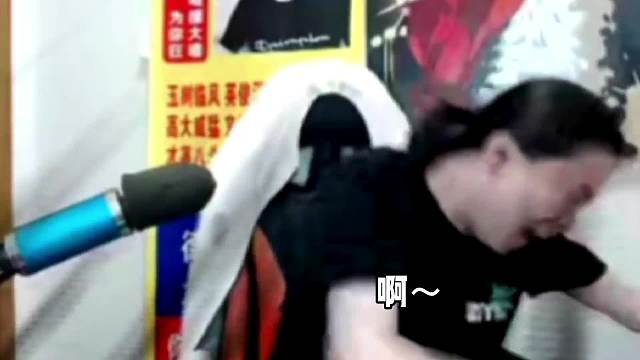 德华一把巅峰赛三个献祭流，游戏中好似送人头比赛把德华直接气晕