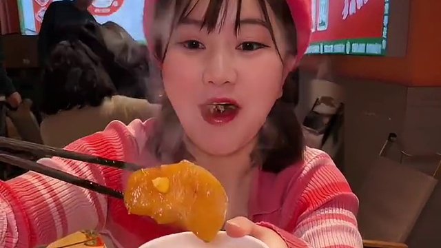 满满一锅牛腩吃肉吃到爽，138的4-5人餐真的很划算！！家人们直接冲#鲍鱼#火锅煲#煲煲都是肉 #天